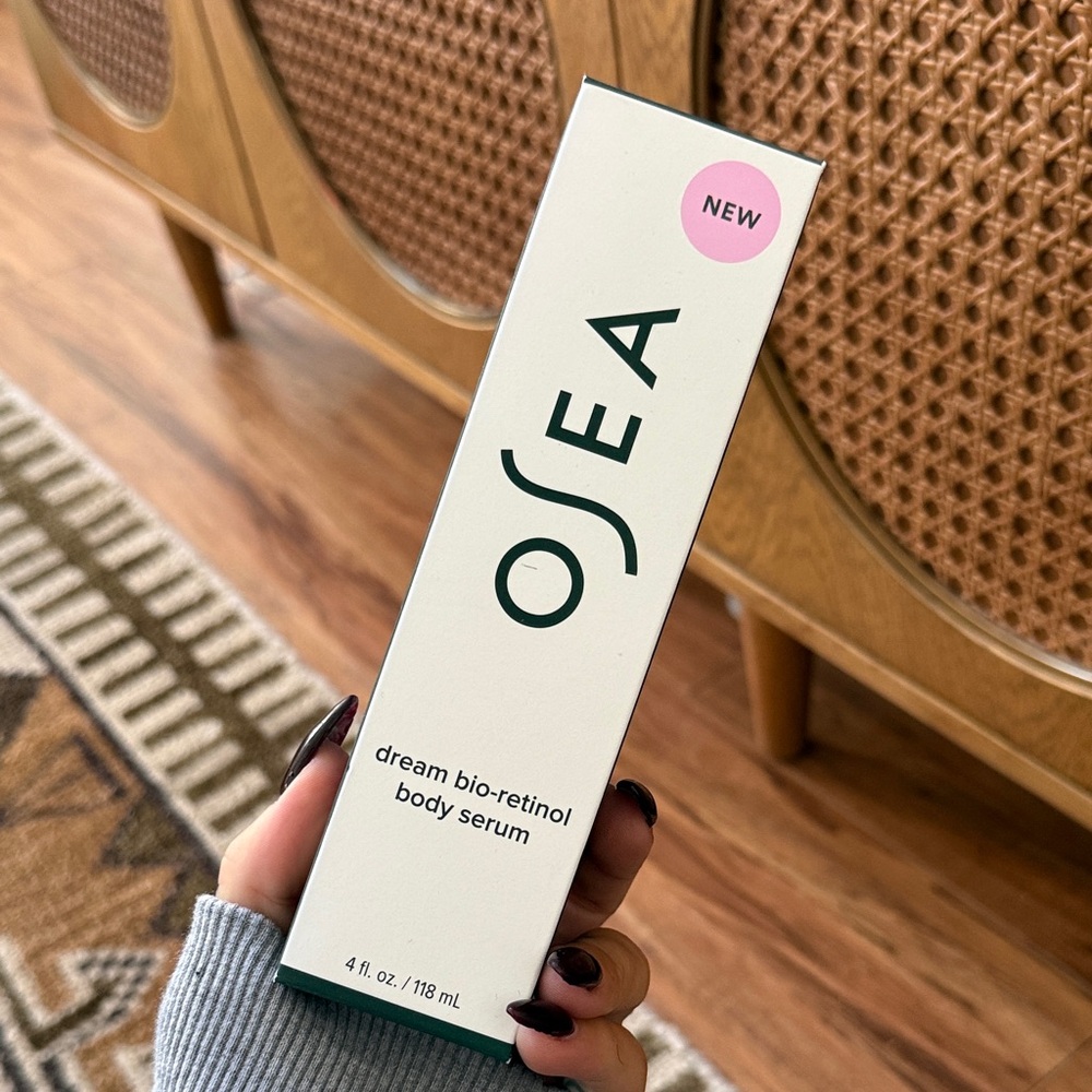 Osea Dream Bio-Retinol Body Serum - White and Pink